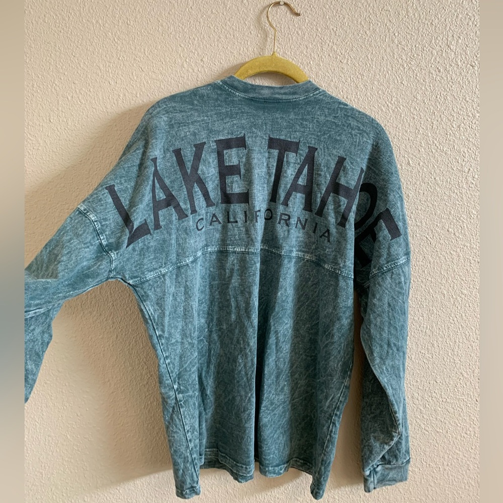 Spirit Jersey Lake Tahoe Pullover Top 🌴